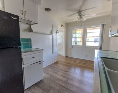3821 Lockland Drive - Photo Thumbnail 8