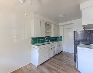 3821 Lockland Drive - Photo Thumbnail 5