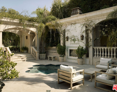 628 N Rodeo Drive - Photo Thumbnail 27