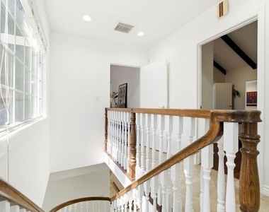 4115 Laurelgrove Avenue - Photo Thumbnail 28