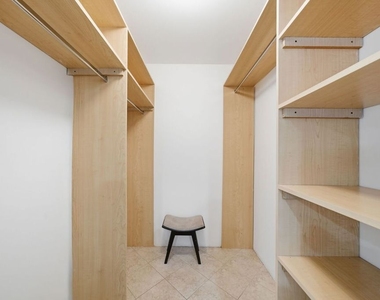 4115 Laurelgrove Avenue - Photo Thumbnail 55