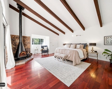 4115 Laurelgrove Avenue - Photo Thumbnail 41