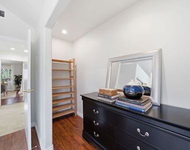 4115 Laurelgrove Avenue - Photo Thumbnail 33