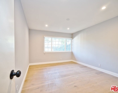4863 Don Juan Place - Photo Thumbnail 17