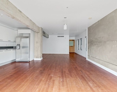 416 S Spring Street - Photo Thumbnail 16
