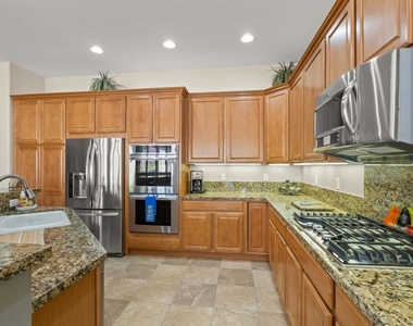 80592 Avenida Santa Eugenia - Photo Thumbnail 11