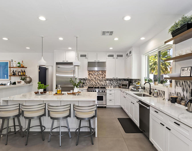 49155 Avenida Fernando - Photo Thumbnail 11