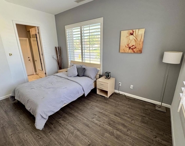 25 Buckingham Way - Photo Thumbnail 27