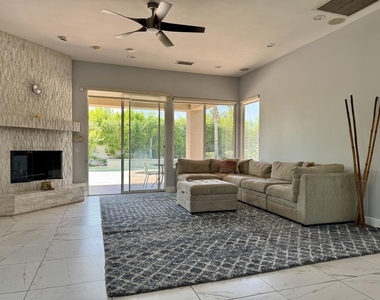 25 Buckingham Way - Photo Thumbnail 14