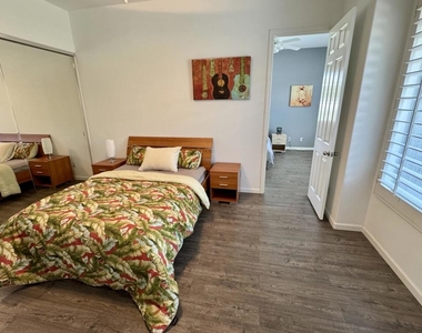 25 Buckingham Way - Photo Thumbnail 26
