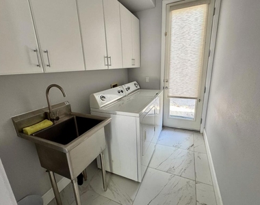 25 Buckingham Way - Photo Thumbnail 29