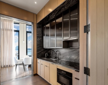 401  West St - Photo Thumbnail 3