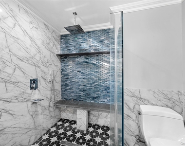 257 Southlawn Avenue - Photo Thumbnail 24