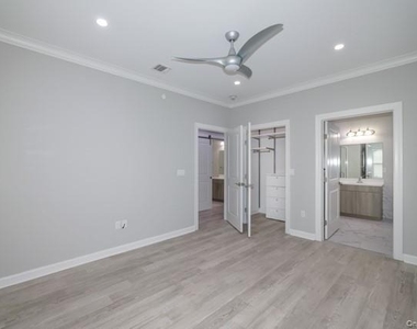 126 Sutton Court - Photo Thumbnail 14