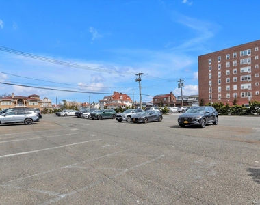 25 W Broadway - Photo Thumbnail 18