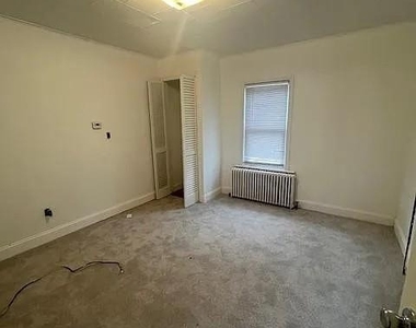 98 New Paltz Road - Photo Thumbnail 3