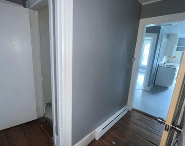 10 Church Avenue - Photo Thumbnail 8