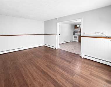 83 Kent Road - Photo Thumbnail 5