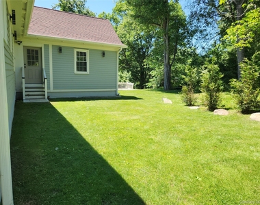 15 Lakeview Road - Photo Thumbnail 23