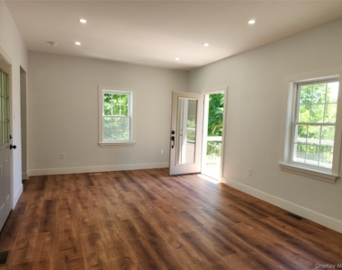 15 Lakeview Road - Photo Thumbnail 20