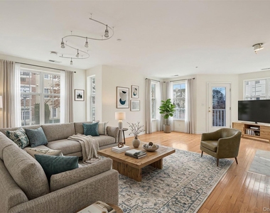 2 Leeward Drive - Photo Thumbnail 5