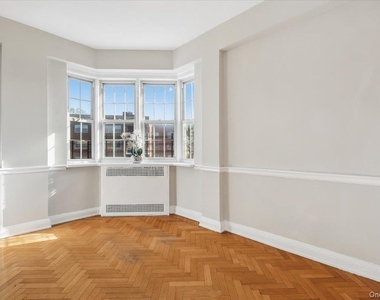 45 Popham Road - Photo Thumbnail 7