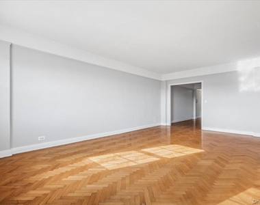 45 Popham Road - Photo Thumbnail 3