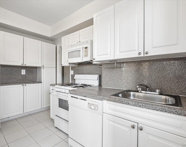 45 Popham Road - Photo Thumbnail 9