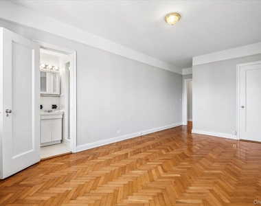 45 Popham Road - Photo Thumbnail 16