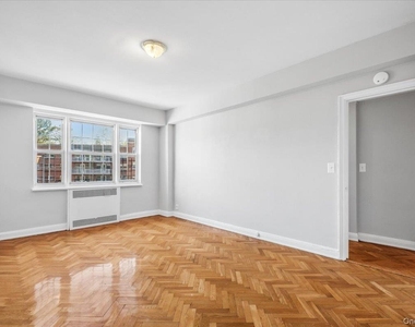45 Popham Road - Photo Thumbnail 14