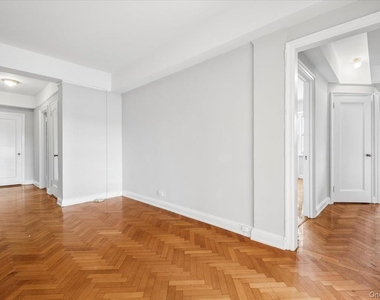 45 Popham Road - Photo Thumbnail 5