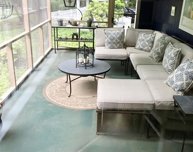 9 Cedar Hill Lane - Photo Thumbnail 13