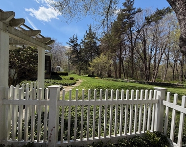 9 Cedar Hill Lane - Photo Thumbnail 20
