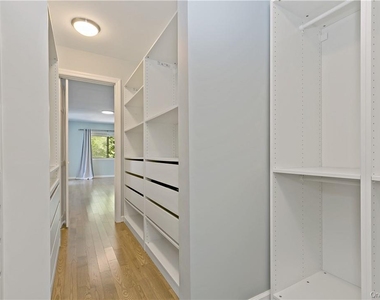 343 N Greeley Avenue - Photo Thumbnail 20
