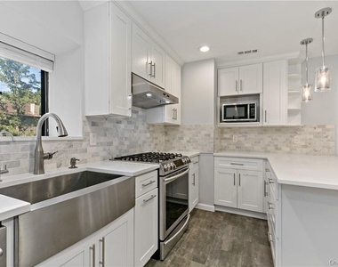 343 N Greeley Avenue - Photo Thumbnail 5