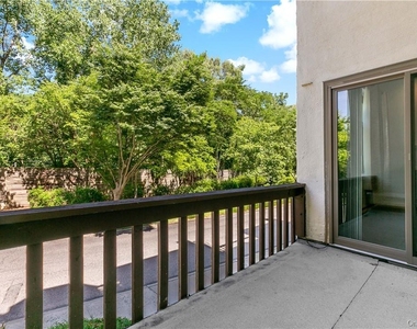 343 N Greeley Avenue - Photo Thumbnail 12