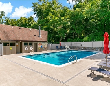 343 N Greeley Avenue - Photo Thumbnail 23