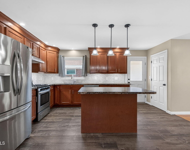 614 Park Avenue - Photo Thumbnail 12
