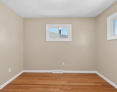 614 Park Avenue - Photo Thumbnail 20