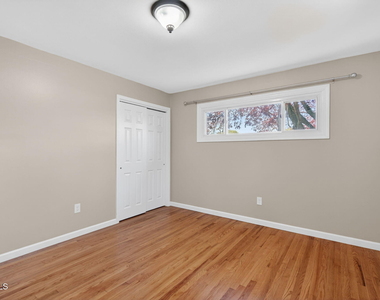 614 Park Avenue - Photo Thumbnail 24
