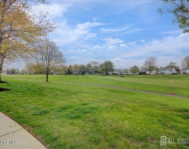 92 Winthrop Road - Photo Thumbnail 15
