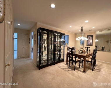92 Winthrop Road - Photo Thumbnail 7