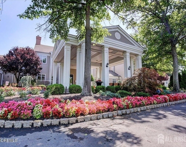 92 Winthrop Road - Photo Thumbnail 16