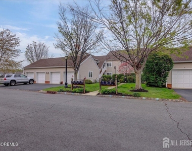 92 Winthrop Road - Photo Thumbnail 14