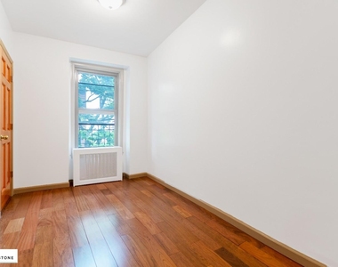 283 Pacific Street - Photo Thumbnail 6