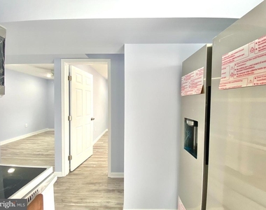 203 E Park Avenue - Photo Thumbnail 2