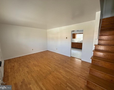 2256 Roosevelt Boulevard - Photo Thumbnail 1