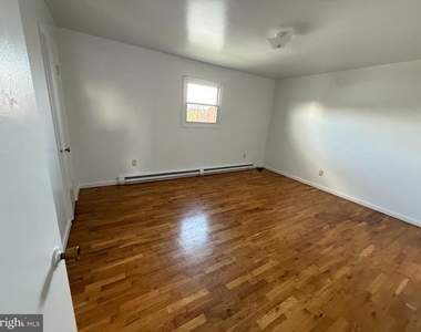 2256 Roosevelt Boulevard - Photo Thumbnail 7