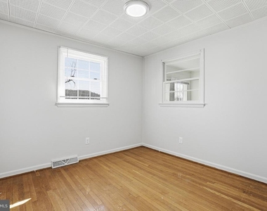 20289 Ridge Road - Photo Thumbnail 16