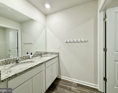 311 Rock Raymond Drive - Photo Thumbnail 27